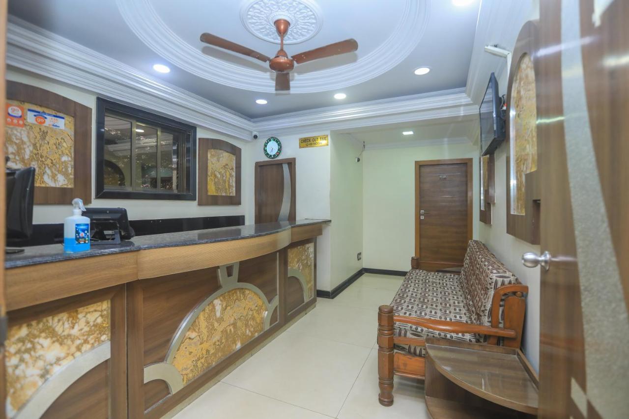 Hotel Mid Town Mumbai  Buitenkant foto